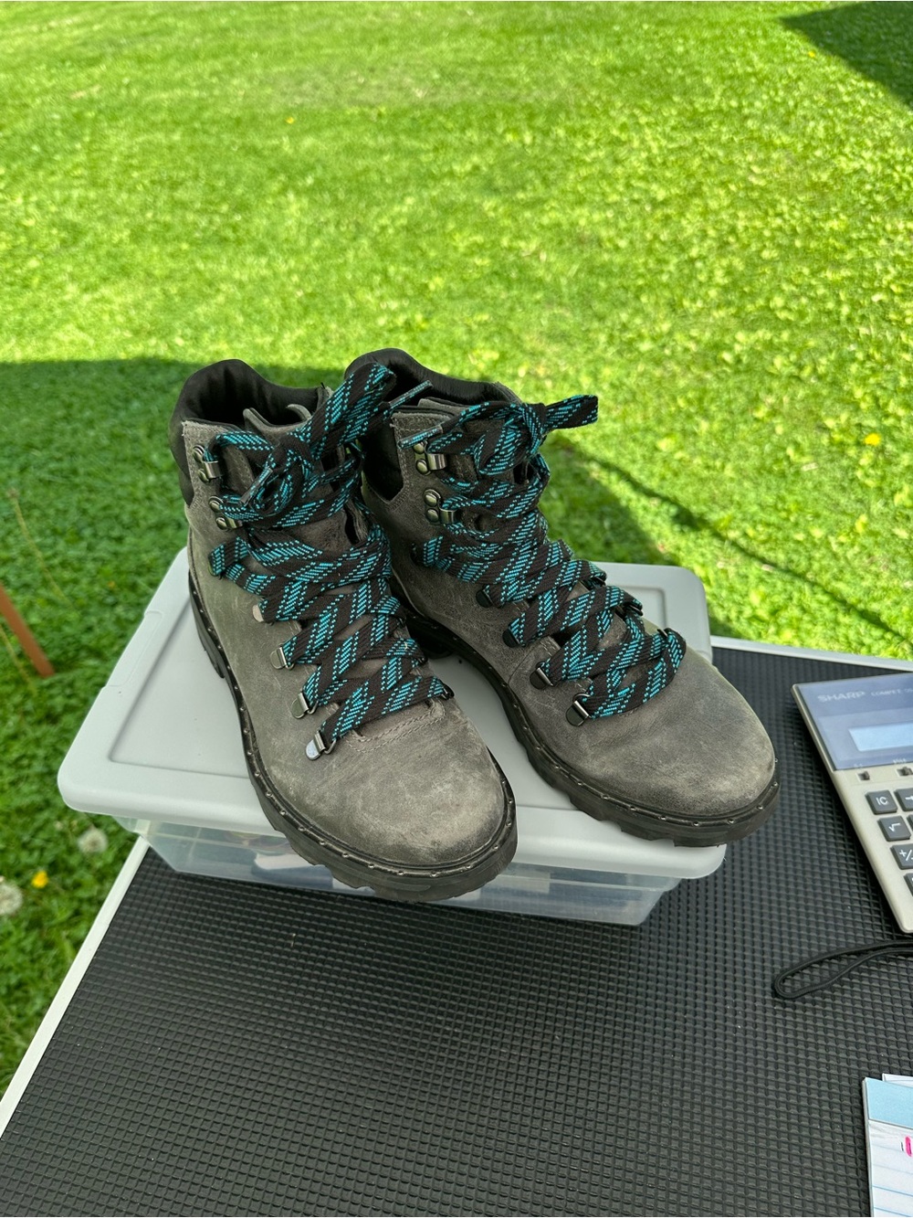 Sorel Womens Gray Hiking Boots with Teal Laces
